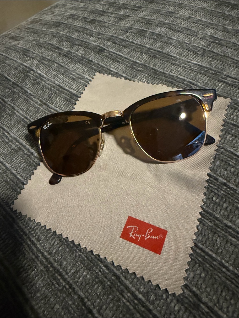 Ray-Ban Clubmaster Sunglasses in Tortoise/Brown